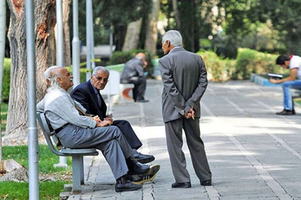 پاداش بازنشستگان تا چند روز دیگر پرداخت می‌شود